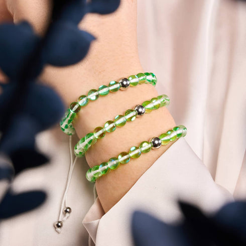Grüner Mond | Silber | Galaxie Glas Makramee Perlen Armband